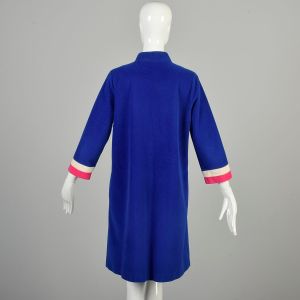 Large 1980s Velour Robe Fuzzy Fleece Royal Blue Pink White Stripe Colorblock Zip Front Housecoat - Fashionconservatory.com