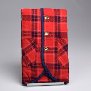 Small 1970s Mens Rest Red and Blue Plaid Flannel Quilted Lining Lightweight Outerwear - Fashionconservatory.com