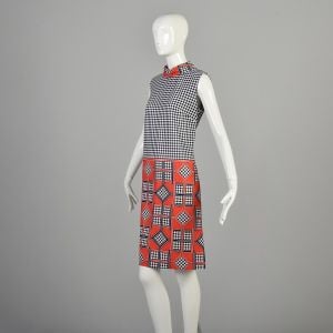 Medium 1970s Mod Sleeveless Dress in Geometric Print Navy, Red, and White  - Fashionconservatory.com