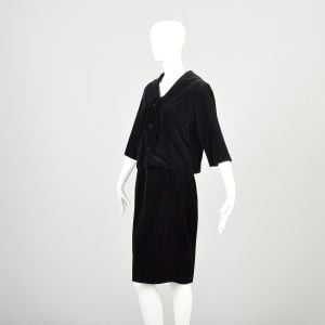  XS 1960s Two Piece Black Velvet Suit Separates Jacket with Large Buttons and Pencil Skirt - Fashionconservatory.com