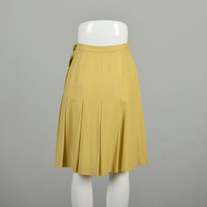 Medium 1970s Yellow Wool Skirt Pendleton Fit & Flare Pleated Schoolgirl Knee Length  - Fashionconservatory.com