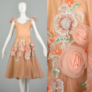 XS 1980s Summery Fit and Flare Peach Party Cocktail Evening Dress with Floral Appliques