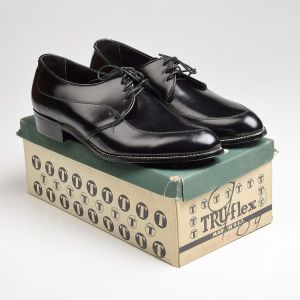 Sz9 1960s Black Leather Derby Tru-Flex Lace-Up Vintage Shoes