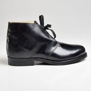 Sz 7 1960s Black Leather Chukka Faux Shearling Lined Boots - Fashionconservatory.com