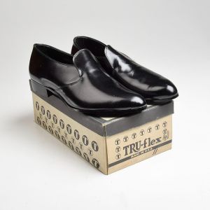 Sz11 1960s Black Leather Pumps Tru-Flex Slip-On Loafers Vintage Deadstock Shoes - Fashionconservatory.com