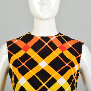 S | 1960s Bleeker Street Op Art Ombre Plaid Sleeveless Maxi Dress  - Fashionconservatory.com