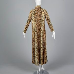 Medium 1970s Robe Animal Print Long Sleeve - Fashionconservatory.com