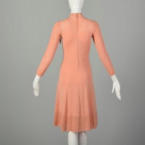 Medium 1970s Knit Dress Peach Spring Sweater Long Sleeve - Fashionconservatory.com