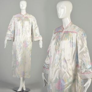 L-2XL 1980s Pearl White Robe Swiss Dot Pastel Floral Long Sleeve Quilted Yoke Zip Front Housecoat 