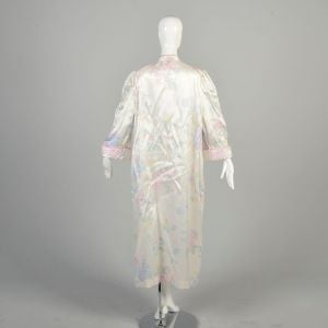 L-2XL 1980s Pearl White Robe Swiss Dot Pastel Floral Long Sleeve Quilted Yoke Zip Front Housecoat  - Fashionconservatory.com