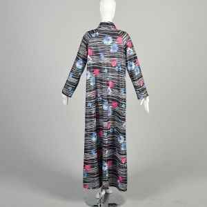 L-XL 1980s Black White Stripe Robe Pink Blue Floral Long Sleeve Zip Front Silky Polyester Housecoat - Fashionconservatory.com