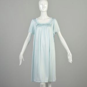 L-XL 1970s Baby Blue Nightgown Lace Floral Trim Square Neck Short Sleeve Silky Nylon Deadstock 