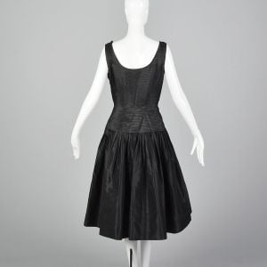 Small 1950s Mollie Parnis Black Dress Pleated Bodice Sleeveless Full Fit and Flare Skirt - Fashionconservatory.com