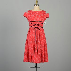 XXS 1950s Novelty Print Dress Cotton Red Rose Faux Corset Laced Waist