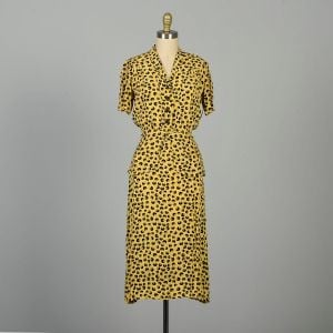 XXS/XS | 1940s Yellow and Black Geometric Pac-Man Style Novelty Print Rayon Top & Skirt Set