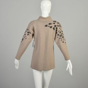 Medium 1990s Leopard Wool Sweater Tan Novelty Bloomingdales Long Sleeve Tunic Funnel Neck Pullover - Fashionconservatory.com