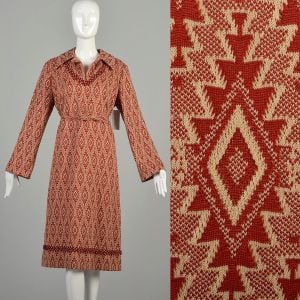 XL-XXL 1970s Red Geometric Knit Dress Southwestern Belted V-Neck Wing Collar Long Sleeve 