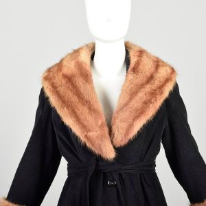 XS | Black 1970s Wide Wale Corduroy Winter Coat w/Removable Fur Collar and Lining - Fashionconservatory.com