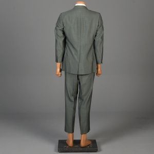 40S 38X28 Medium 1970s Mens Suit Two Piece Green Sharkskin Blazer Jacket Flat Front Pants - Fashionconservatory.com