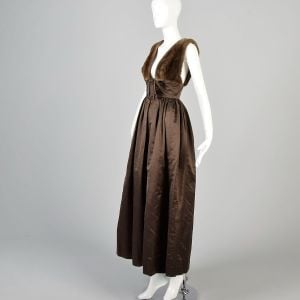 XS 1970s Brown Plunging Fur Bust Neckline Formal Gown - Fashionconservatory.com