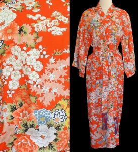 1960s Asian Wrap Robe, Hand Printed Rayon Coral Chinoiserie, Made in Japan, Size M Medium - Fashionconservatory.com