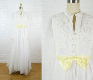 Tux I'do 70s bohemian chiffon and lace wedding dress . 70s gown with long sleeves . small