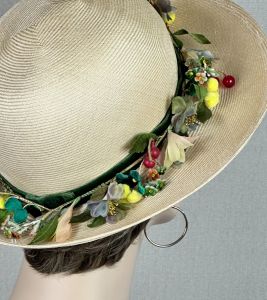 70s Fleur de Lis Straw Hat w/ Floral Hat Band - Fashionconservatory.com
