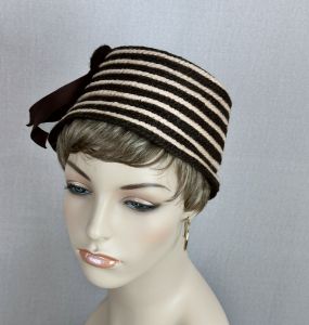 1950s Vintage Knitted Brown and Ivory Hat  - Fashionconservatory.com