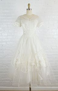 1950s tulle and lace white tea length wedding dress . vintage 50s cupcake wedding gown or prom dress - Fashionconservatory.com