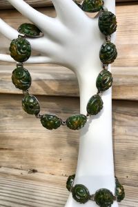 Marbled green gold carved Bakelite necklace bracelet set 1930s-40s - Fashionconservatory.com