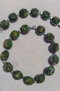 Marbled green gold carved Bakelite necklace bracelet set 1930s-40s