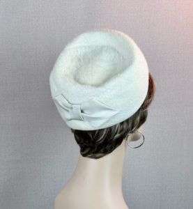 60s White Beaver Fur Pillbox Hat - Fashionconservatory.com