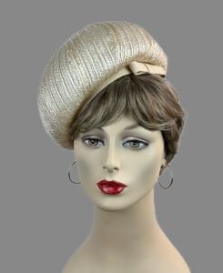 Vintage 60s Cream Bubble Crown Beret Hat by Coronet
