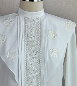Vintage 1990s White Rose Applique Blouse with Mandarin Collar and Long Sleeves by Philippe Marques - Fashionconservatory.com