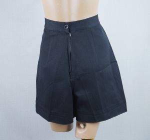 50s Black High Waist Wide Leg Cotton Twill Shorts w/ Back Zipper, Sz 16, NOS, W28 - Fashionconservatory.com