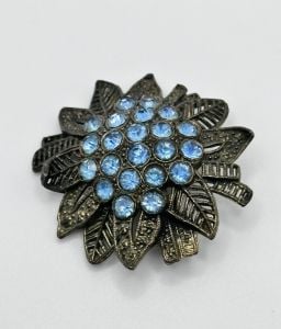 Vintage 40s Blue Rhinestone Brooch