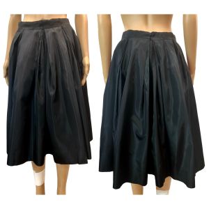 50s Black Taffeta Circle Skirt - Fashionconservatory.com