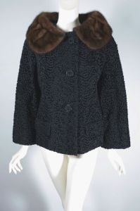 Black curly lamb faux fur short jacket 1960s brown mink collar