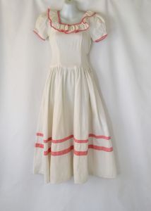 1950s White Linen Patio Dress, Full Skirt, Picnic, Square Dancing - Fashionconservatory.com