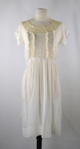 1950s Summer Dress White Eyelet Short Sleeve Day Dress, Casual Summer - Fashionconservatory.com