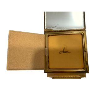 50s Gold Tone Compact with Mirror and Scroll Pattern - Fashionconservatory.com