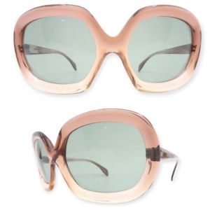 Vedette 1960’s Oversized Mod Sunglasses - Fashionconservatory.com