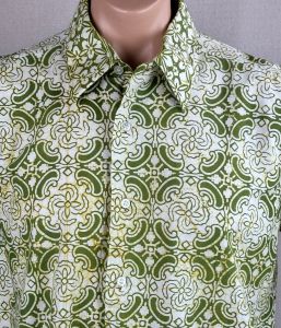 90s Green Hawaiian Style Shirt with Patch Pockets, Sz XL - Fashionconservatory.com