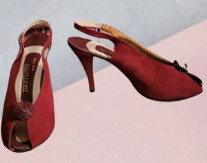 Stop Staring! 1970s Femme Fatale Wine Suede High Heel Shoes 8