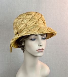 Vintage 60s Tangerine Raffia Bucket Style Hat by Dana