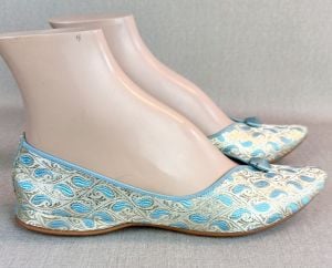Vintage Daniel Green Blue and Gold Brocade Slippers, Size 7, Deadstock - Fashionconservatory.com