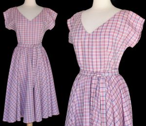 1970s Burgundy Red and Navy Blue Check Full Skirted Fit and Flare Cotton Day Dress, Size Large - Fashionconservatory.com