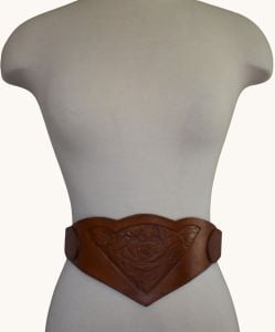 1970s Hand Tooled Leather Women's Corset Belt, Size XS - Small - Fashionconservatory.com