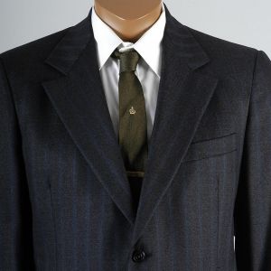 40R Medium Mens 1970s Suit Two Piece Charcoal Blue Pinstripe Jacket Blazer Flat Front Pants - Fashionconservatory.com