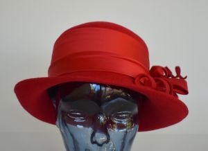 1990s Scarlet Red Wool Felt Breton Hat Embellished with Satin Ribbon Hatband, Bows and Curled Felt - Fashionconservatory.com